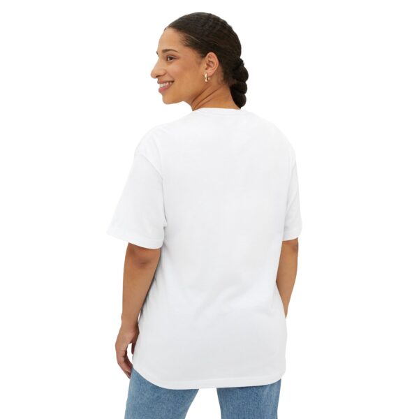 ⁦Unisex Oversized Boxy Tee with Floral Design, Casual Summer Style, Gift for Plant Lovers, Everyday Wear, Cozy Streetwear⁩ – תמונה ⁦4⁩